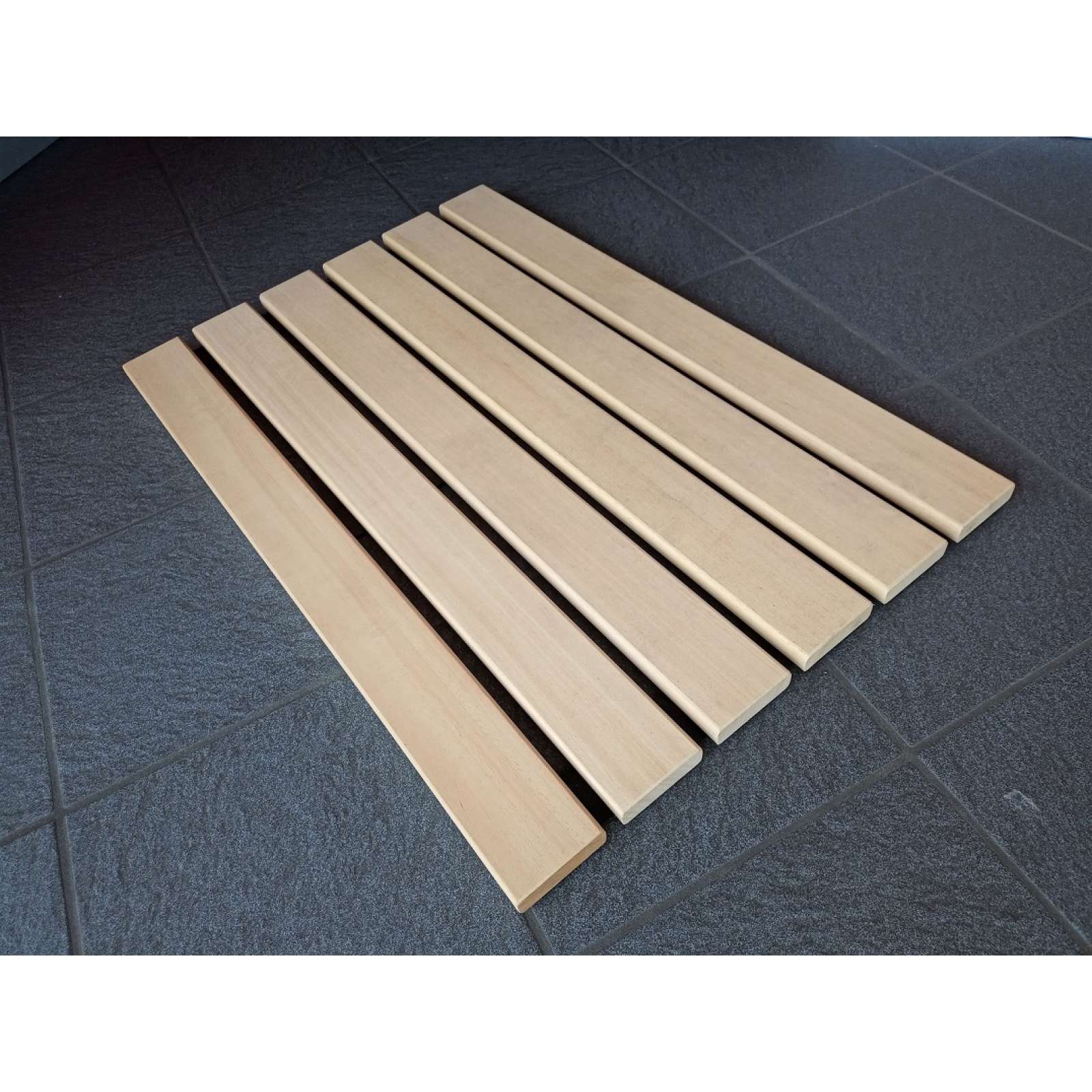 Arend Sauna Rollrost aus Abachi 100 cm breit 1 lfd. Meter für Saunakabine Arend Sauna Rollrost aus Abachi 100 cm breit 1 lfd. Meter für Saunakabine