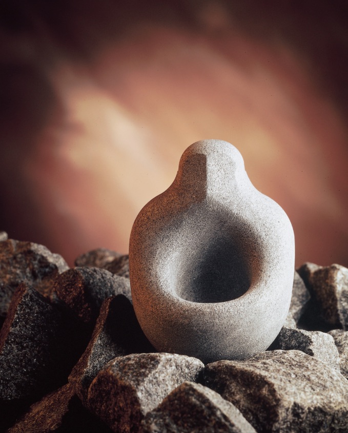 Hukka Design Aromaschale Löylynhenki Saunageist aus Speckstein für Saunadüfte und Aufgüsse Hukka Design Aromaschale Löylynhenki Saunageist aus Speckstein für Saunadüfte und Aufgüsse